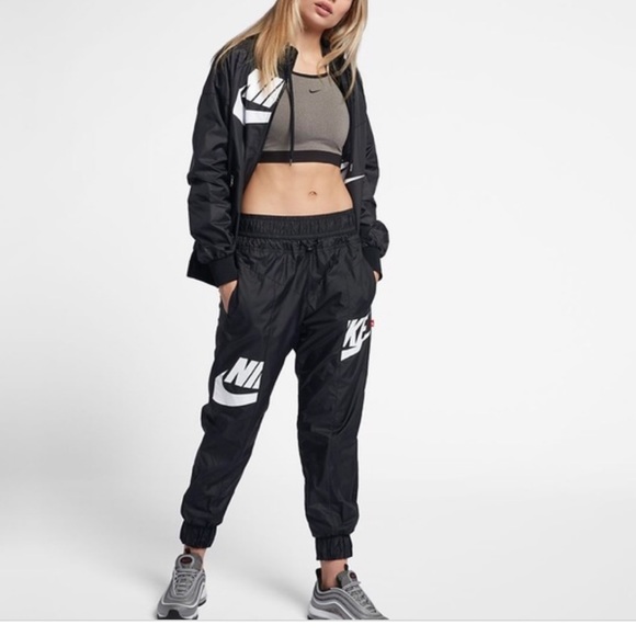 nike windrunner pants womens